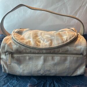 CHANEL Travel Line handbag